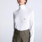 WHITE KNITTED SWEATER